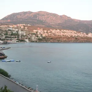 Reyhan Karaburun (Izmir)